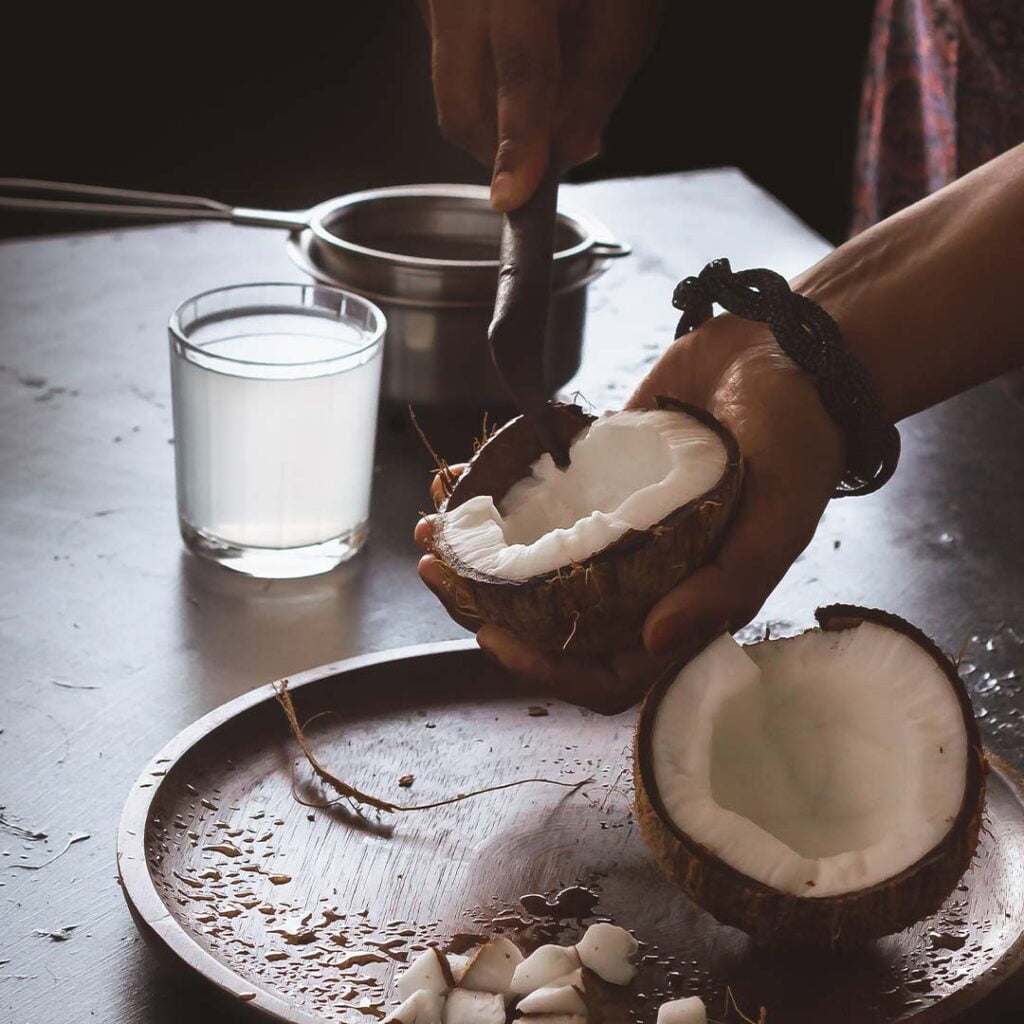 Eau de coco : une alternative naturelle aux boissons sportives